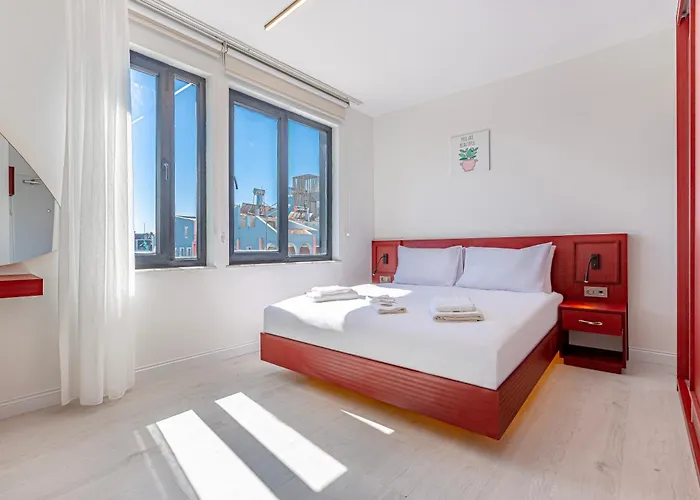 Tulii Hotel *